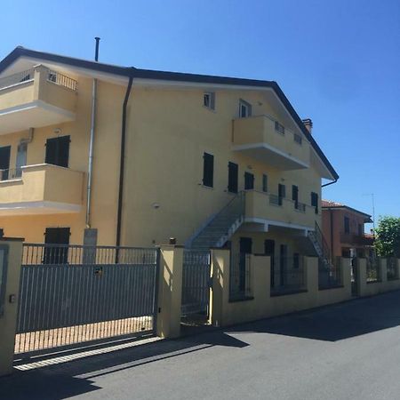 B&B Gigi' Marina di Massa Εξωτερικό φωτογραφία