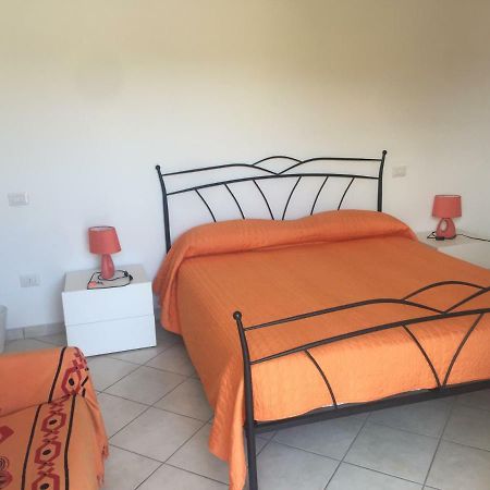 B&B Gigi' Marina di Massa Εξωτερικό φωτογραφία