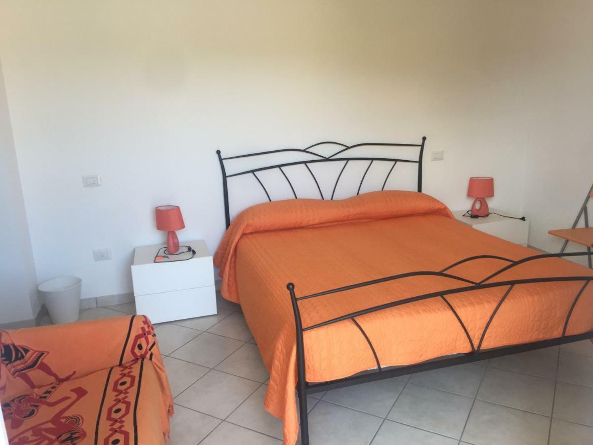 B&B Gigi' Marina di Massa Εξωτερικό φωτογραφία
